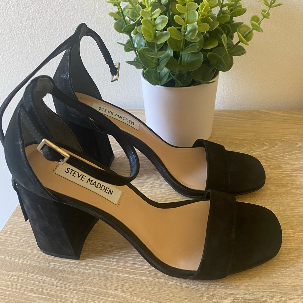 Steven Madden Black Heels